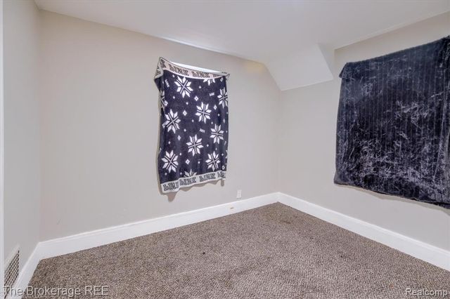 808 N Chevrolet Avenue, Flint, MI 48504