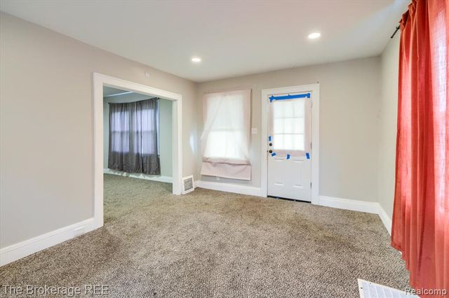 808 N Chevrolet Avenue, Flint, MI 48504