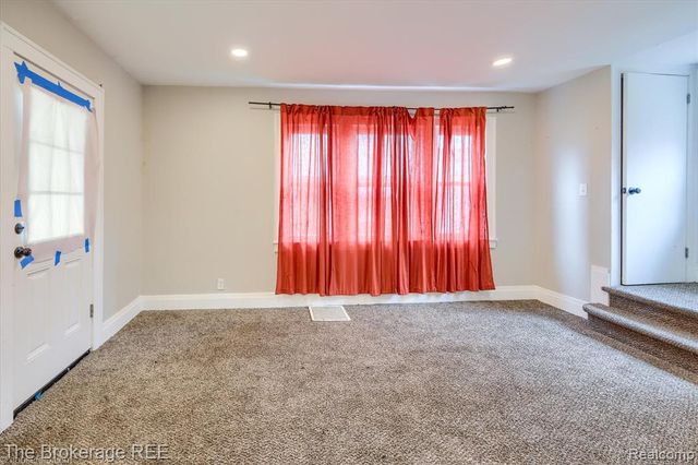 808 N Chevrolet Avenue, Flint, MI 48504