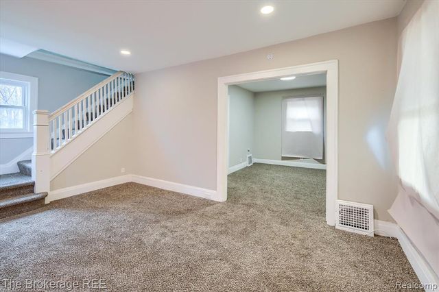 808 N Chevrolet Avenue, Flint, MI 48504