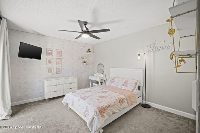 1812 Vista Oaks Circle NE, Palm Bay, FL 32905