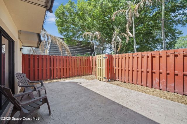 1812 Vista Oaks Circle NE, Palm Bay, FL 32905