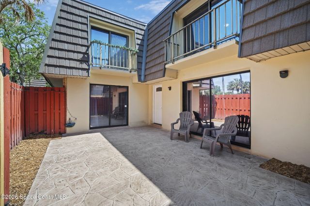 1812 Vista Oaks Circle NE, Palm Bay, FL 32905
