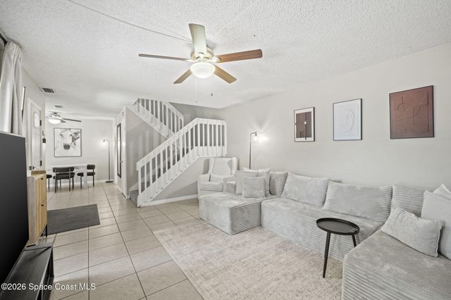 1812 Vista Oaks Circle NE, Palm Bay, FL 32905
