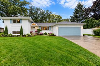 1340 Huber Lane, Glenview, IL 60026
