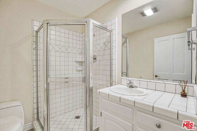 3690 Crownridge Drive, Sherman Oaks, CA 91403