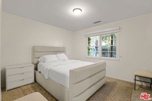 3690 Crownridge Drive, Sherman Oaks, CA 91403