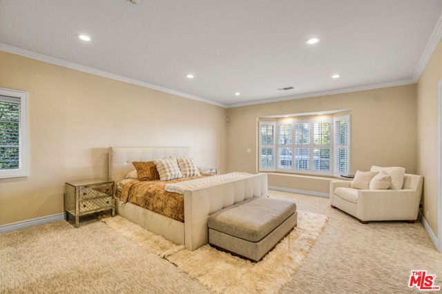 3690 Crownridge Drive, Sherman Oaks, CA 91403