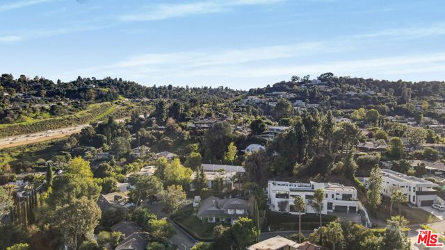 3690 Crownridge Drive, Sherman Oaks, CA 91403