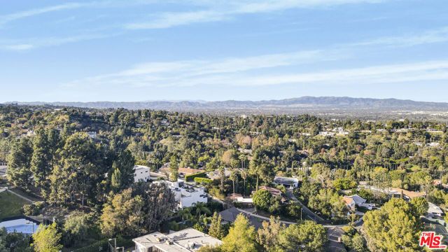 3690 Crownridge Drive, Sherman Oaks, CA 91403