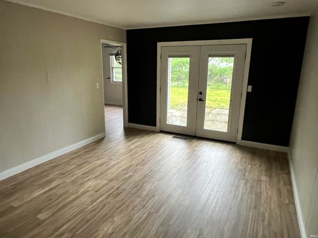 1935 Trent Way, South Bend, IN 46614