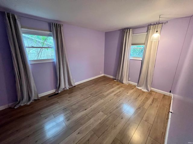 1935 Trent Way, South Bend, IN 46614