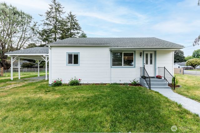 11711 12th Avenue S, Parkland, WA 98444