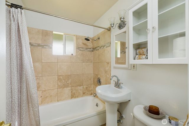 11711 12th Avenue S, Parkland, WA 98444