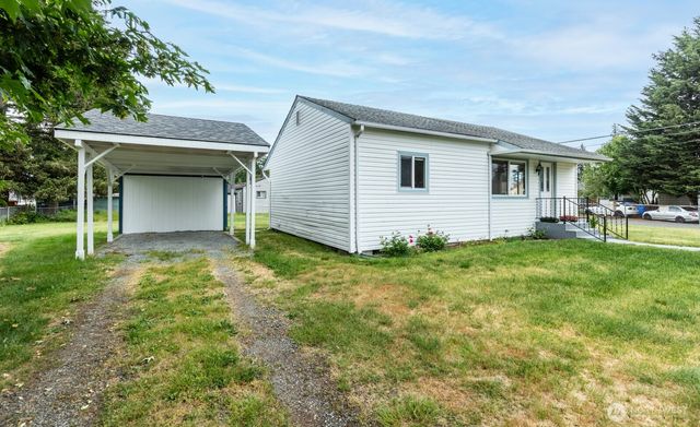11711 12th Avenue S, Parkland, WA 98444