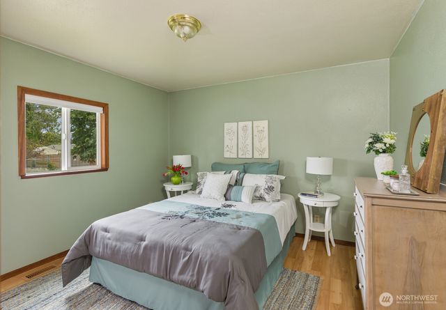 11711 12th Avenue S, Parkland, WA 98444