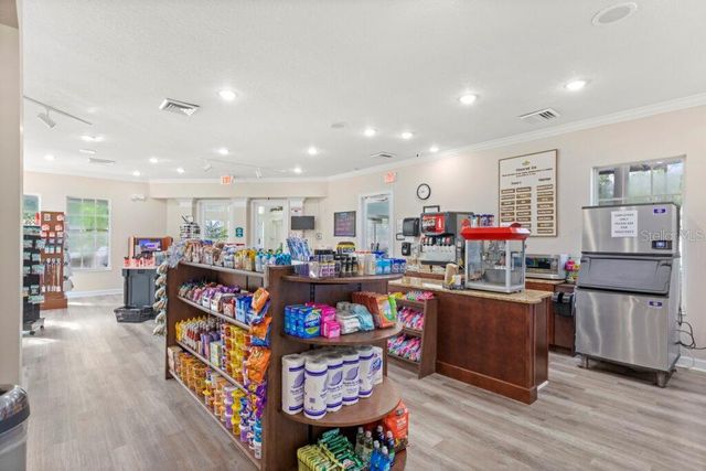 8010 KING PALM CIRCLE, Kissimmee, FL 34747