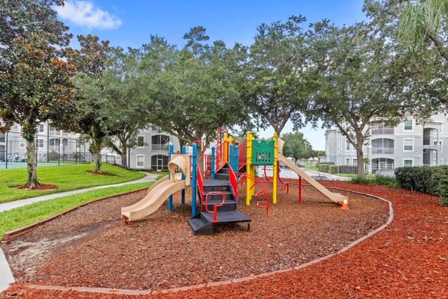 8010 KING PALM CIRCLE, Kissimmee, FL 34747