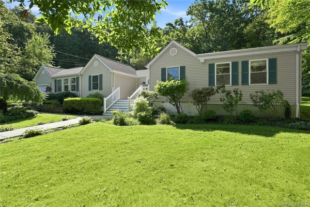 5 Mountain Drive, Mahopac, NY 10541