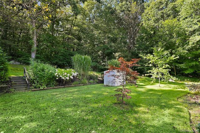 5 Mountain Drive, Mahopac, NY 10541