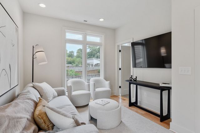 1721 6th Ave N Unit 11, Nashville, TN 37208