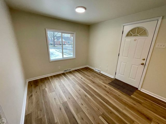 1624 Howard Street, Port Huron, MI 48060