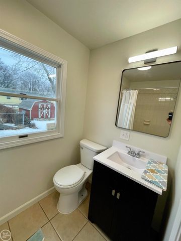 1624 Howard Street, Port Huron, MI 48060