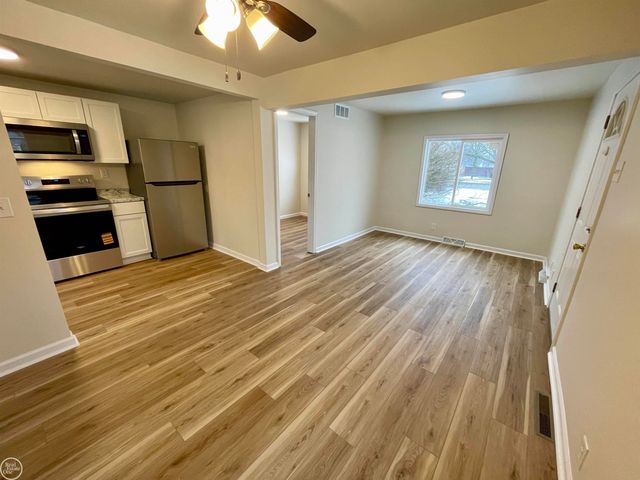 1624 Howard Street, Port Huron, MI 48060