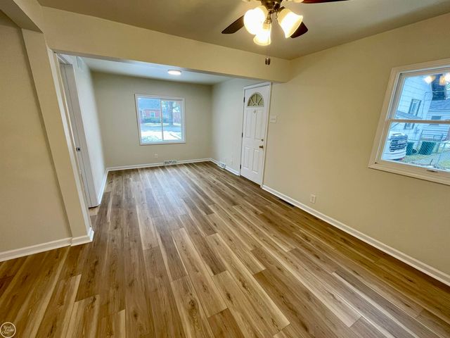 1624 Howard Street, Port Huron, MI 48060