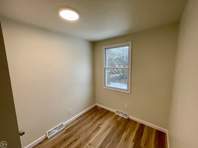 1624 Howard Street, Port Huron, MI 48060