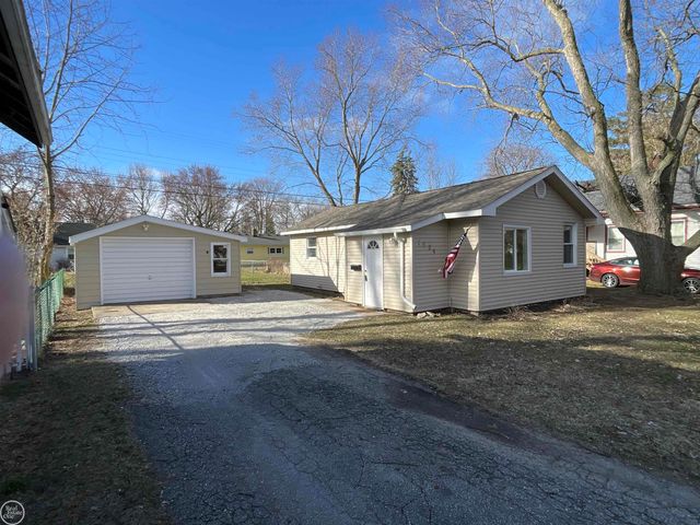 1624 Howard Street, Port Huron, MI 48060