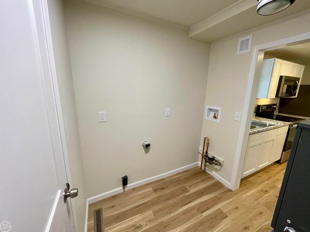 1624 Howard Street, Port Huron, MI 48060