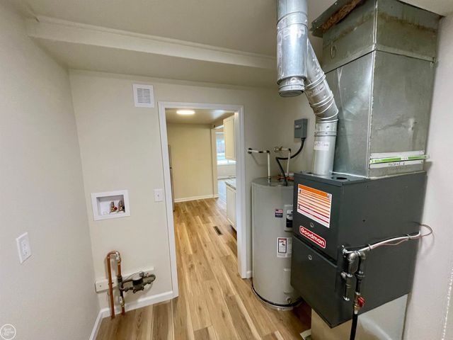 1624 Howard Street, Port Huron, MI 48060