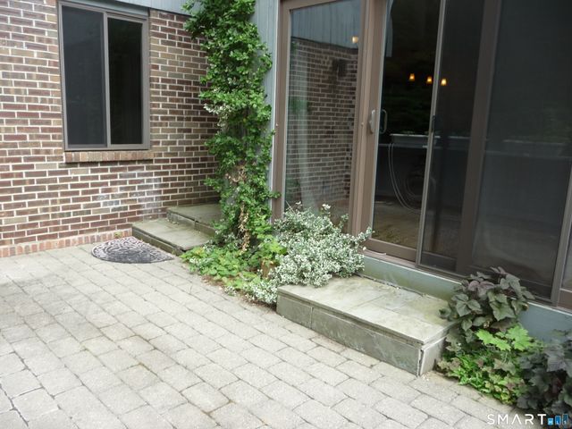 4 Quarry Corner 4, Ridgefield, CT 06877