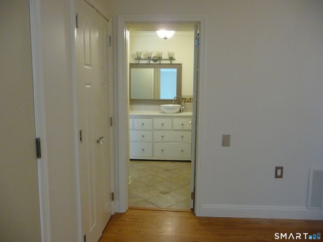4 Quarry Corner 4, Ridgefield, CT 06877