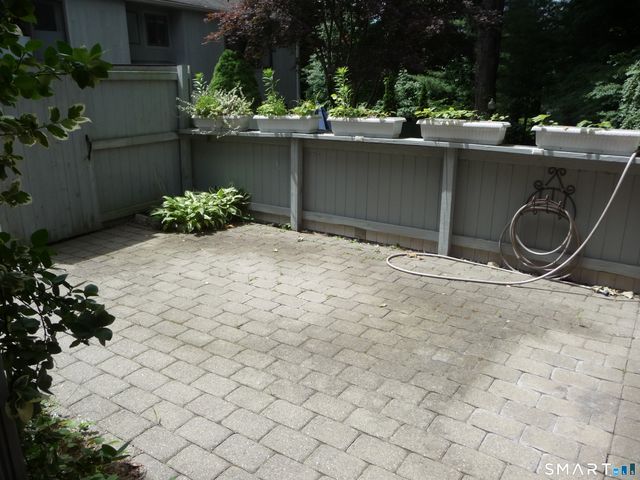 4 Quarry Corner 4, Ridgefield, CT 06877