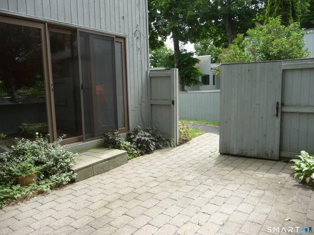 4 Quarry Corner 4, Ridgefield, CT 06877