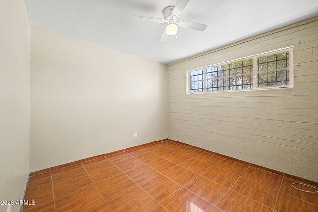 1823 E SUNLAND Avenue, Phoenix, AZ 85040