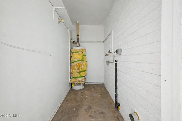 1823 E SUNLAND Avenue, Phoenix, AZ 85040