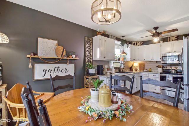 110 Cottage Lane, Jacksonville, NC 28546