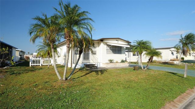 209 50TH AVENUE PLAZA E, Bradenton, FL 34203