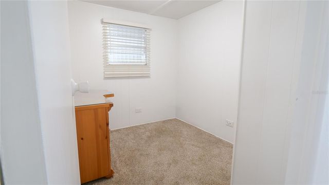 209 50TH AVENUE PLAZA E, Bradenton, FL 34203