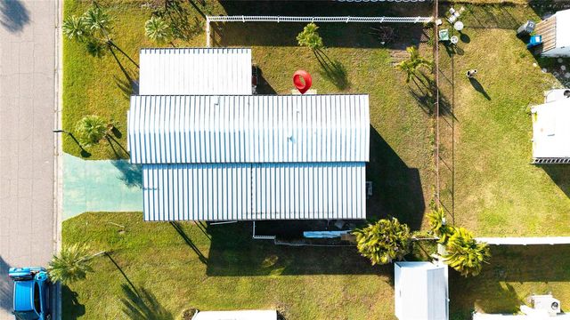 209 50TH AVENUE PLAZA E, Bradenton, FL 34203