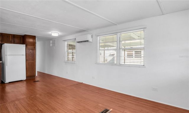 209 50TH AVENUE PLAZA E, Bradenton, FL 34203