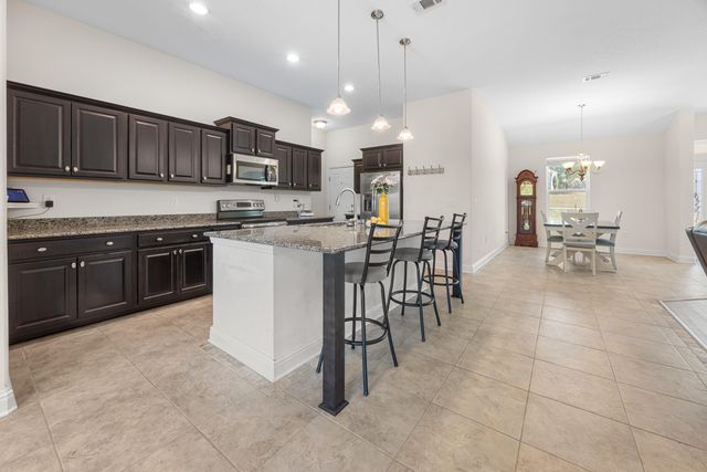 6101 Walk Along Way, Crestview, FL 32536