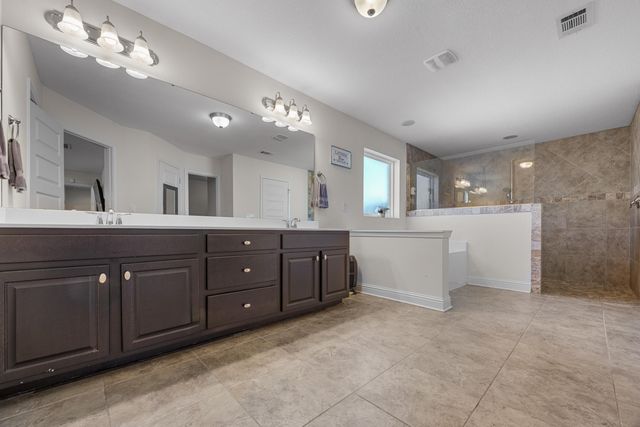 6101 Walk Along Way, Crestview, FL 32536