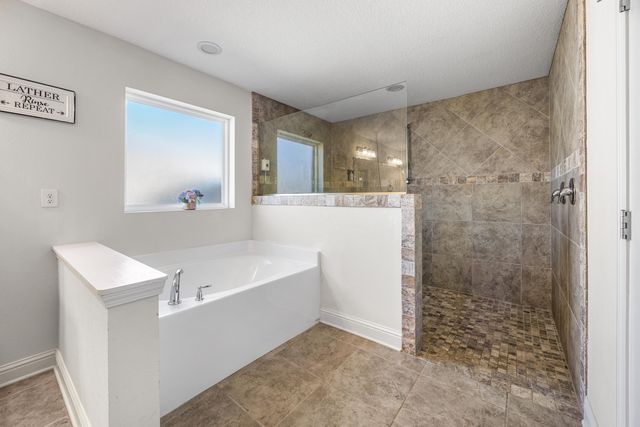 6101 Walk Along Way, Crestview, FL 32536