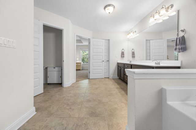 6101 Walk Along Way, Crestview, FL 32536