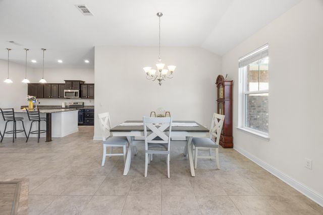 6101 Walk Along Way, Crestview, FL 32536