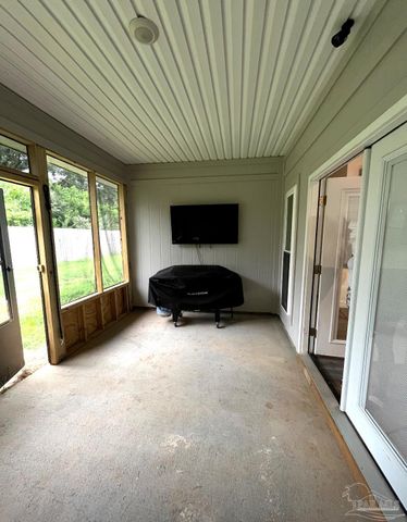 1315 W Scott St, Pensacola, FL 32501